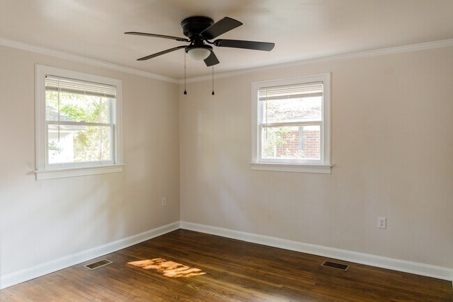 Building Photo - 1558 Orange Grove Rd