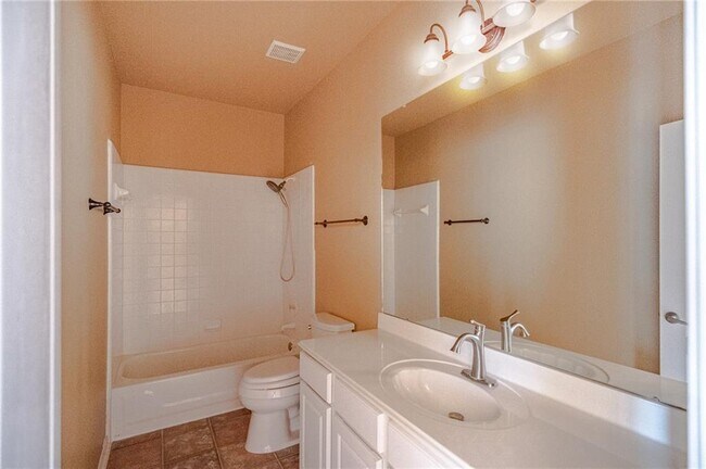 Building Photo - 27 Troon Dr