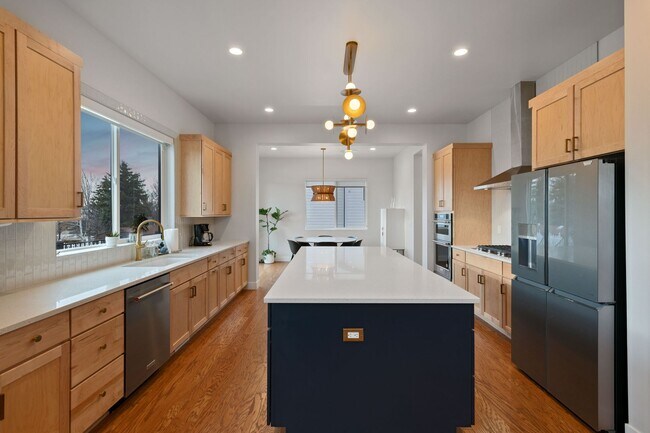 Building Photo - 7862 Danish Pine Ln