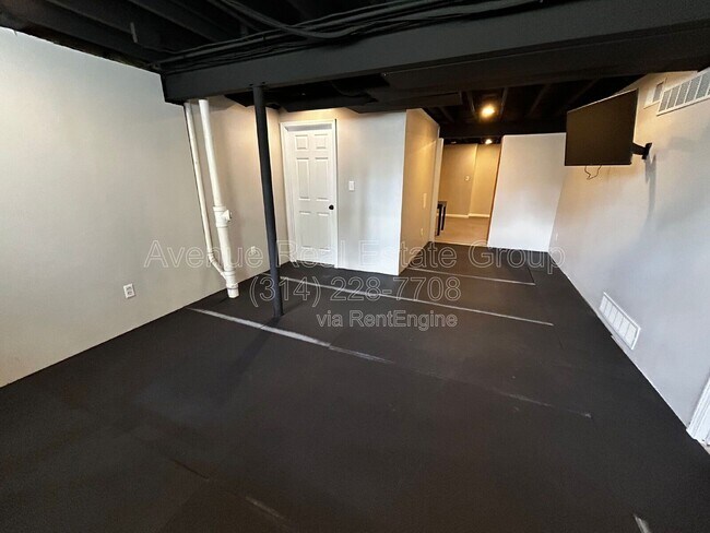 Building Photo - 4250 Olive St