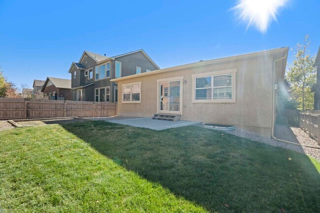 Building Photo - Ranch Style 4 Bedroom Home in Cordera...sh...