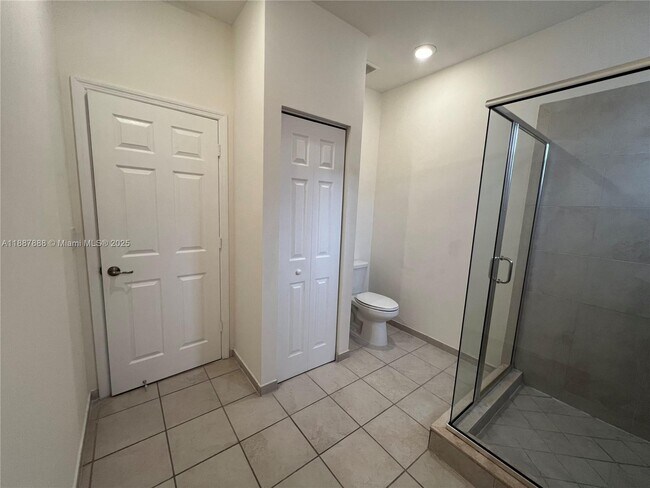 Building Photo - 15080 SW 119th Ln