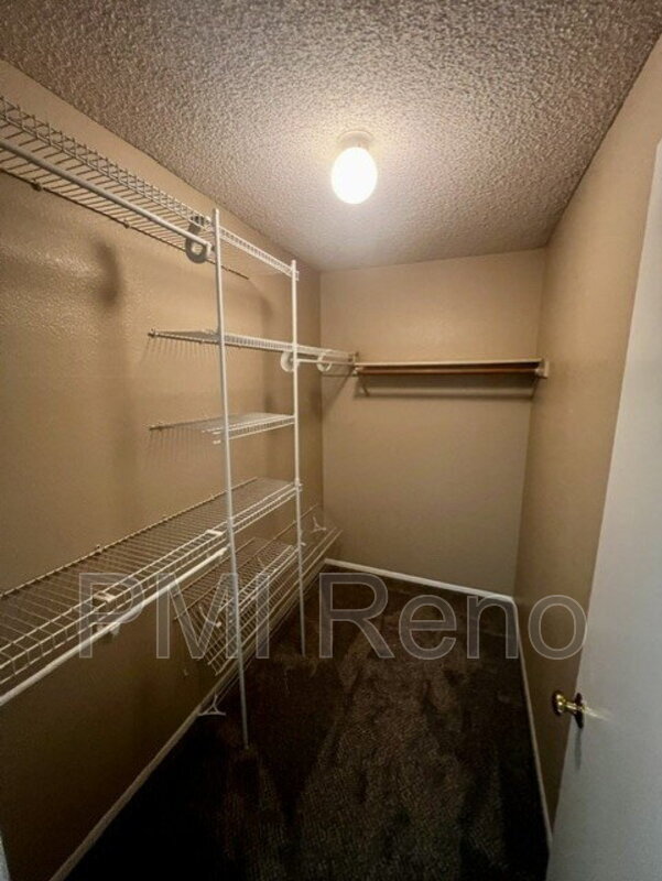 Building Photo - 530 E Patriot Blvd