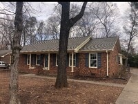Building Photo - 1018 Jefferson Rd