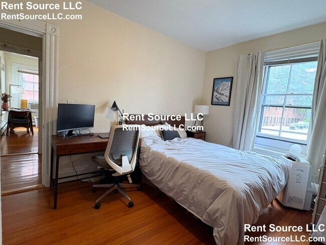 Building Photo - 23 Ware St