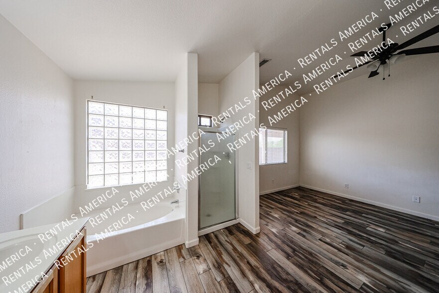Building Photo - 6437 W Saddlehorn Rd