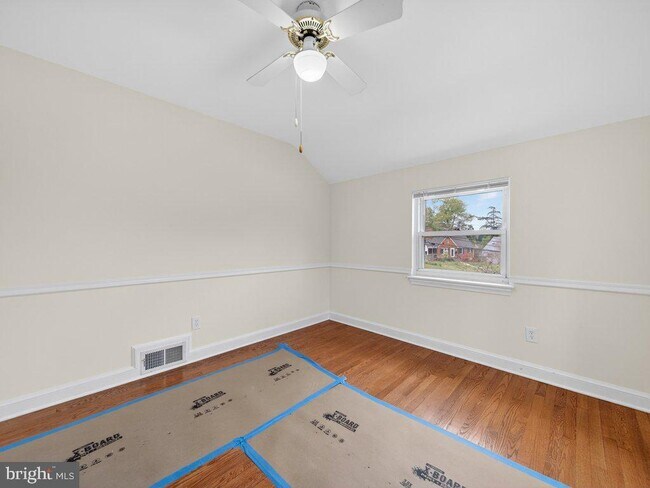 Building Photo - 10506 Lorain Ave