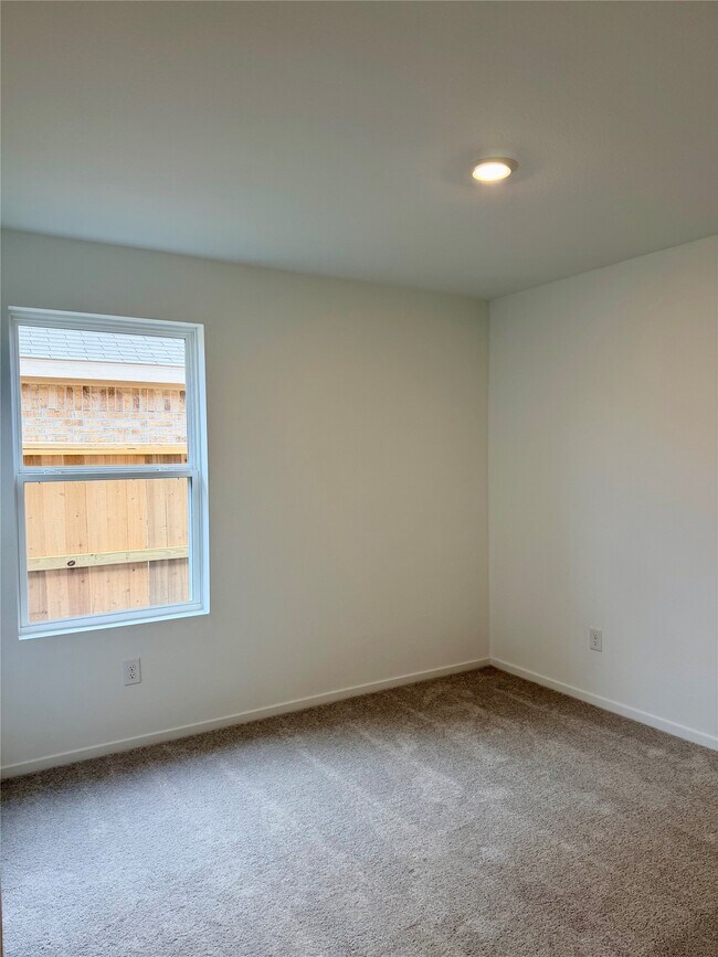 Building Photo - 6115 Sunburst Scarlet St