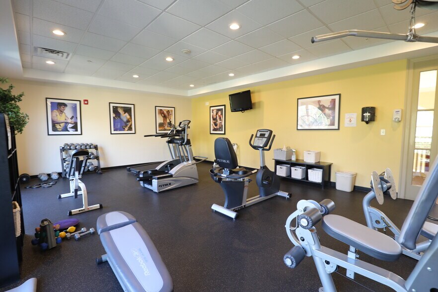 Building Photo - 59 Walpole St