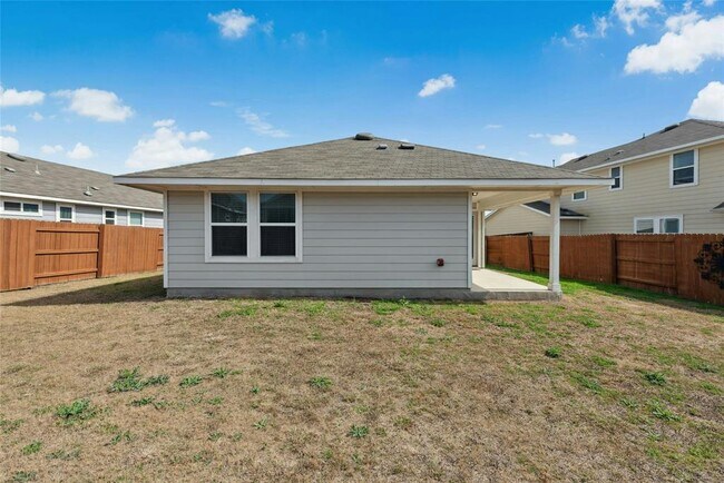 Building Photo - 120 Lyndon Dr