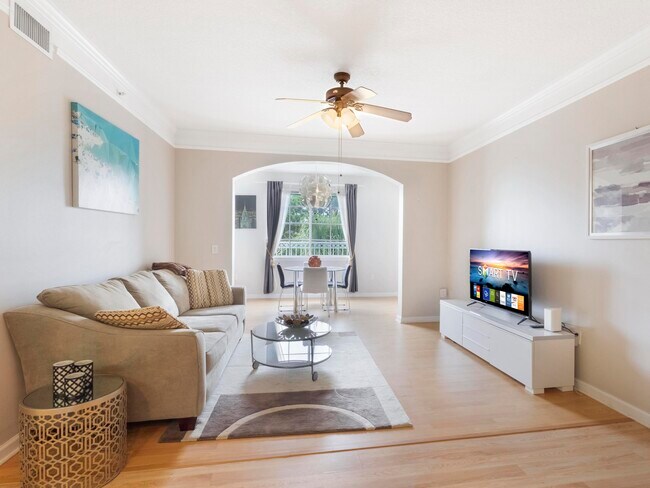 Building Photo - 9309 Myrtlewood Cir W