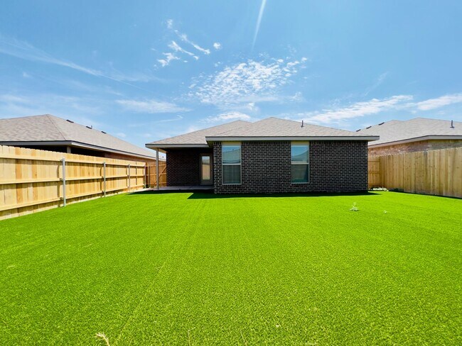 Building Photo - Pre-Leasing for August: Recently Constructed 3/2/2 in Frenship ISD with Turf Backyard