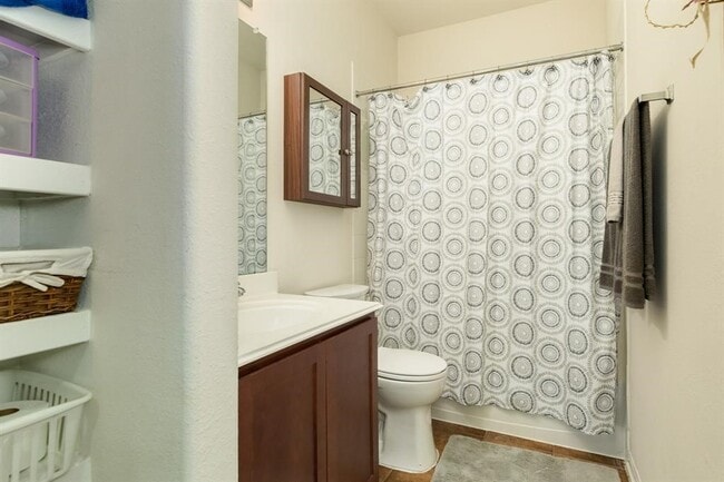 Building Photo - 26 Palmdale Ln