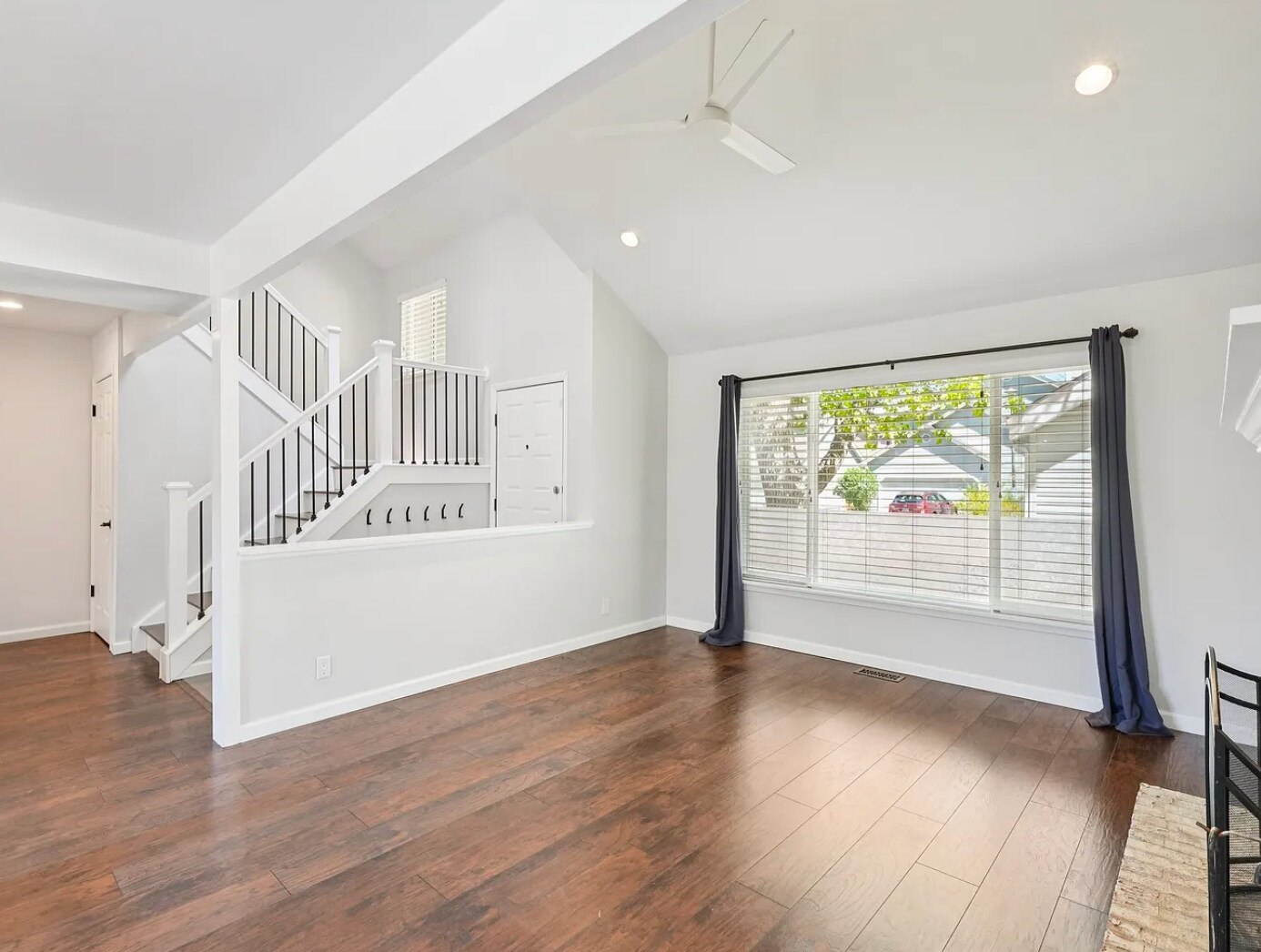 Building Photo - 8064 Meadowdale Sq