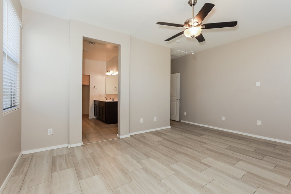 Building Photo - 5032 E Black Opal Ln