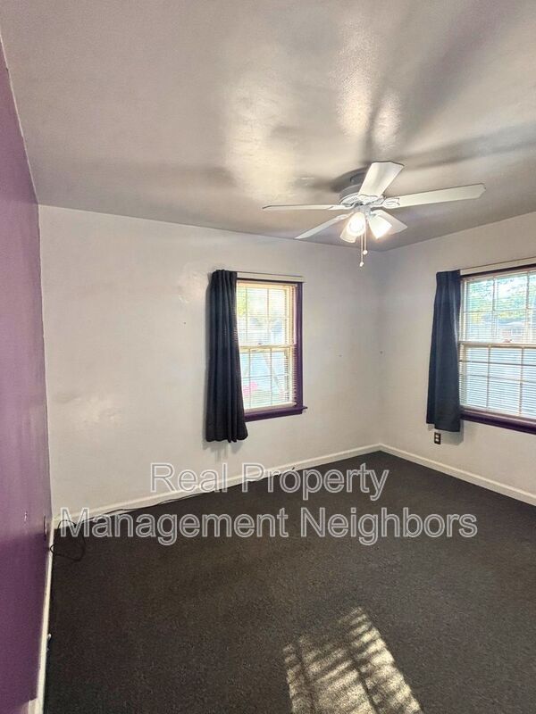 Building Photo - 3466 McCracken St