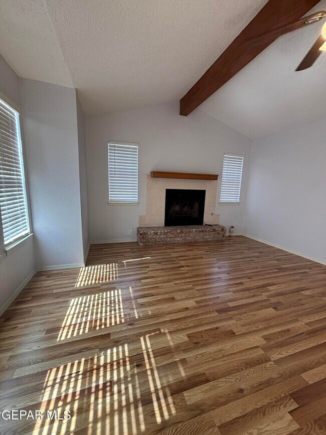 Building Photo - 10928 Duke Snider Cir