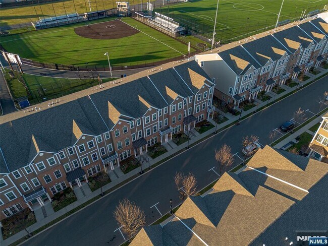 Building Photo - 80 Wesmont Drive