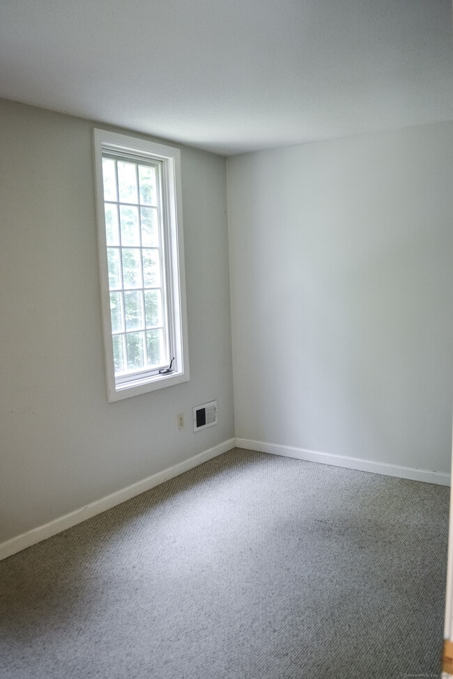 Building Photo - 1 Kempton Mews