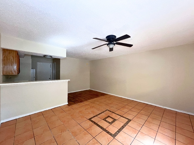 Building Photo - 5120 San Francisco Ave