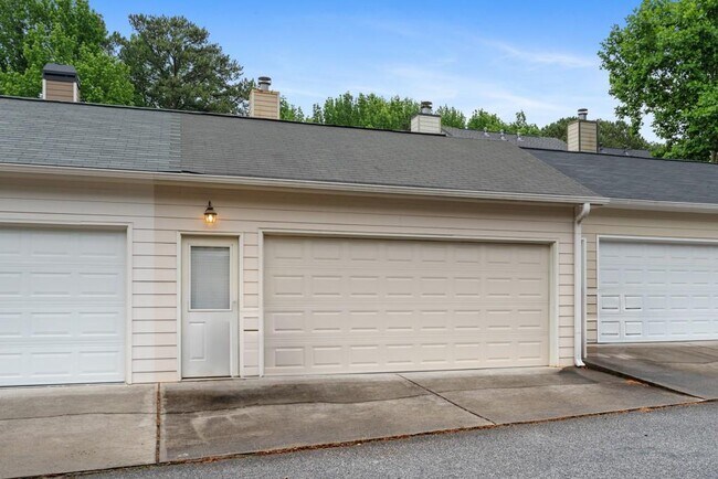 Building Photo - 1651 Ridenour Pkwy NW