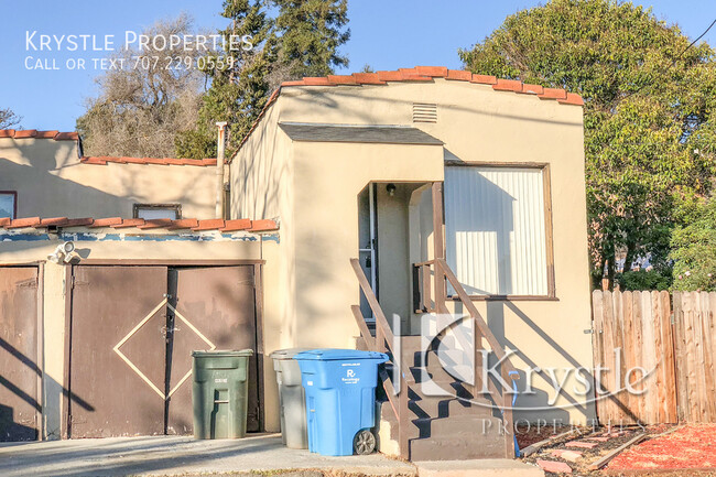 Primary Photo - 1056 Taylor Ave