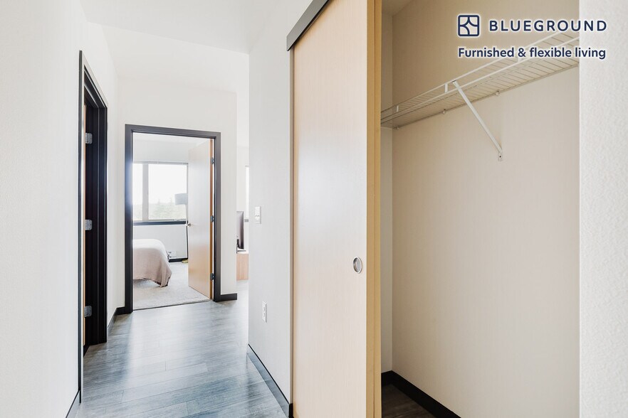 Building Photo - 15511 NE 22 Pl