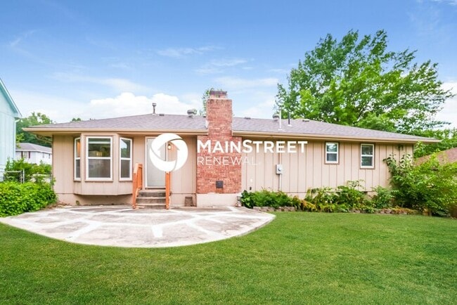 Building Photo - 3 Bedroom Pet-Friendly Home in INDEPENDENCE, MO with Main Street Renewal