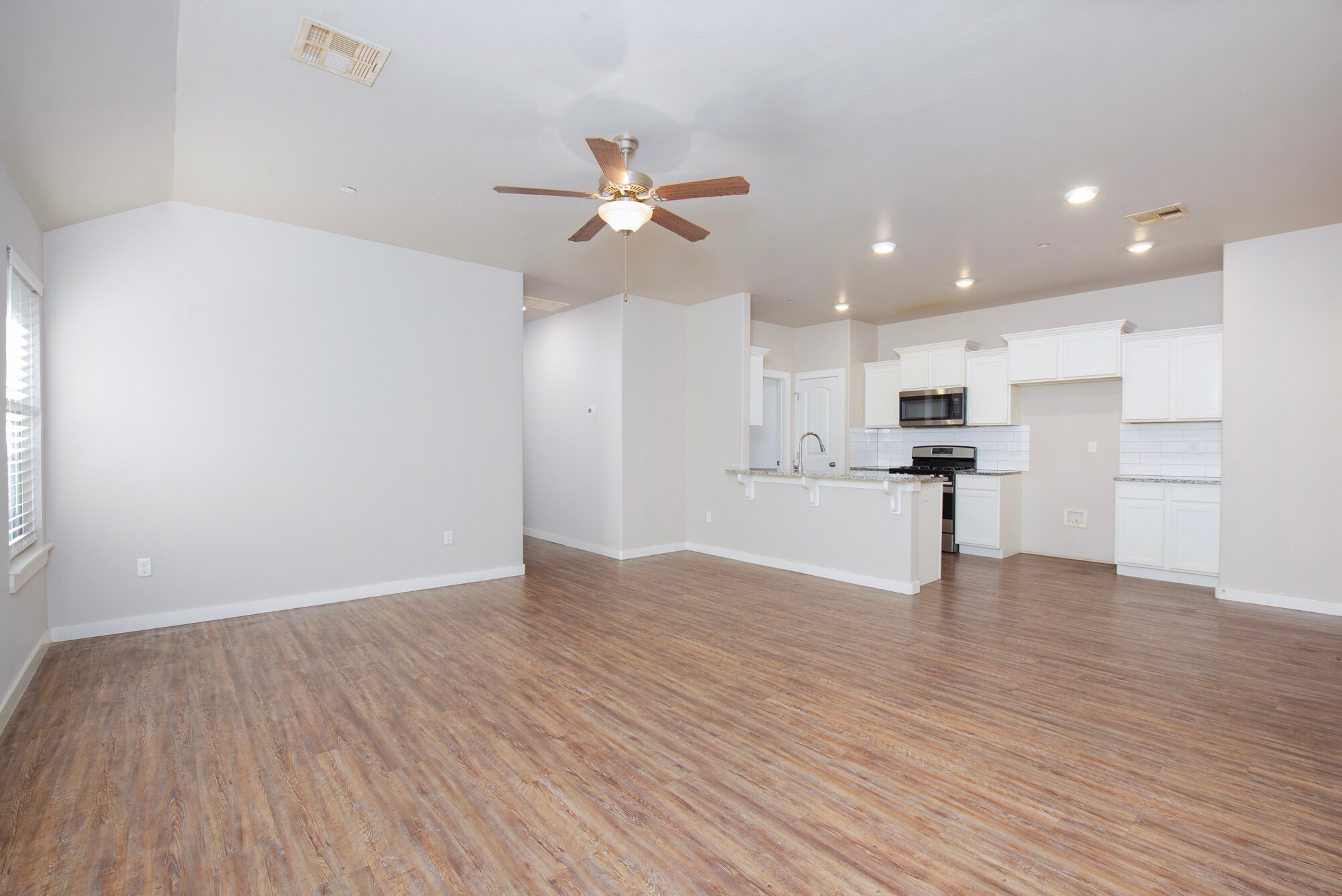 Building Photo - 5219 Oakwood Villas Ct