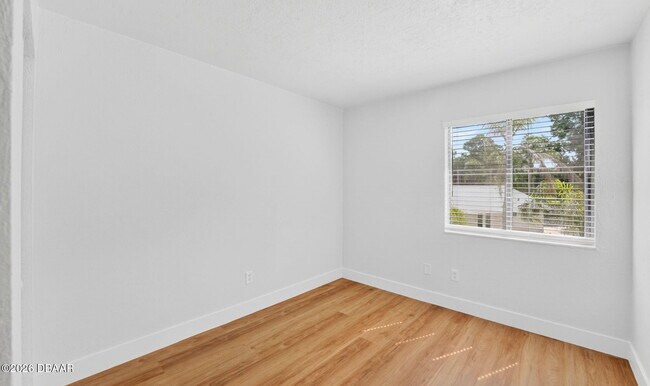 Building Photo - 264 Morris Rd