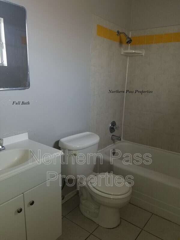 Building Photo - 4023 Thomason Ave