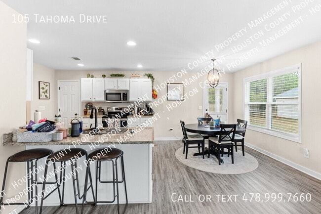 Building Photo - 105 Tahoma Dr