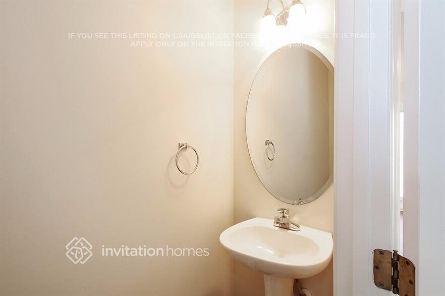 Building Photo - 1616 Battle Ln