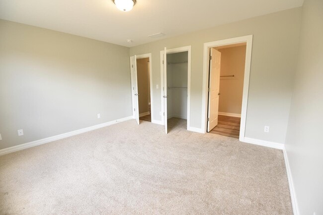 Building Photo - 1750 Meadowlark Ln