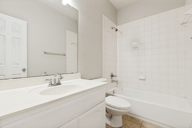 Building Photo - Beautiful home located in McKinney's Heights at Westridge!