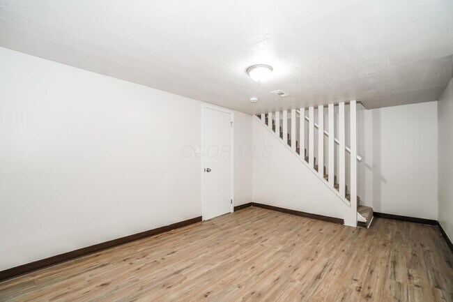 Building Photo - 6605 Hancock Ct