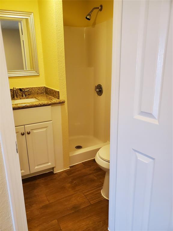 Building Photo - 219 Jackson Ave