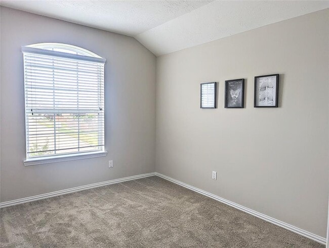 Building Photo - 10718 Wall Fern Way