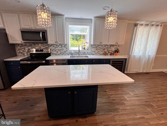 Building Photo - 5925 Vernons Oak Ct