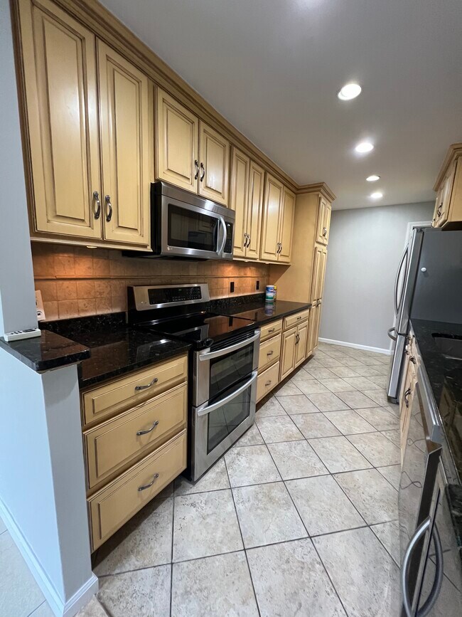 Kitchen - 107 North Broadway