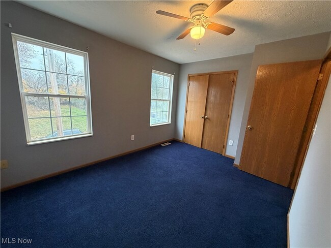 Building Photo - 4154 E 95th St