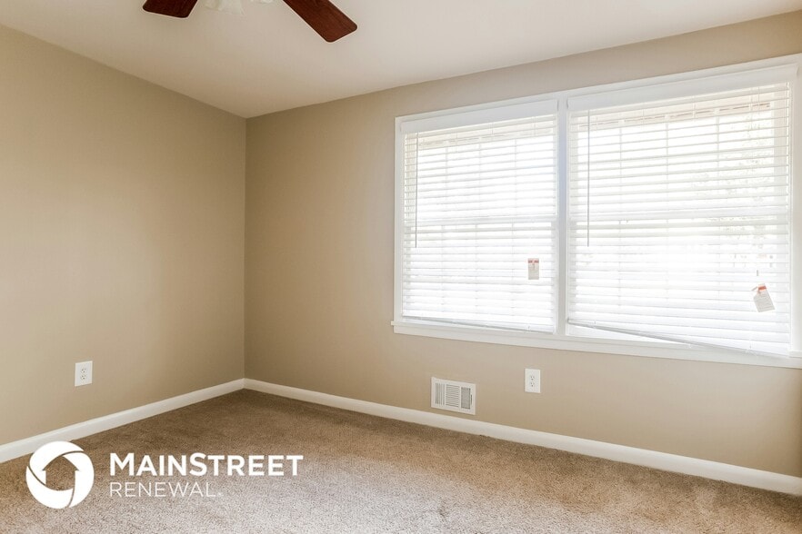 Building Photo - 2134 Elinwood Dr