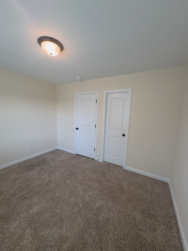 Building Photo - 101 Barnhouse Rd