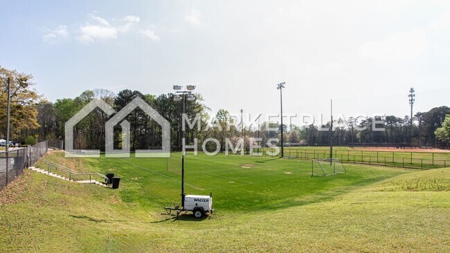 Building Photo - 3594 Parkhaven Pl