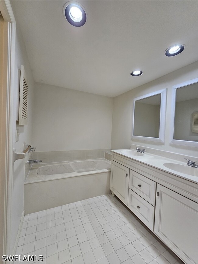 Building Photo - 6025 Chardonnay Ln