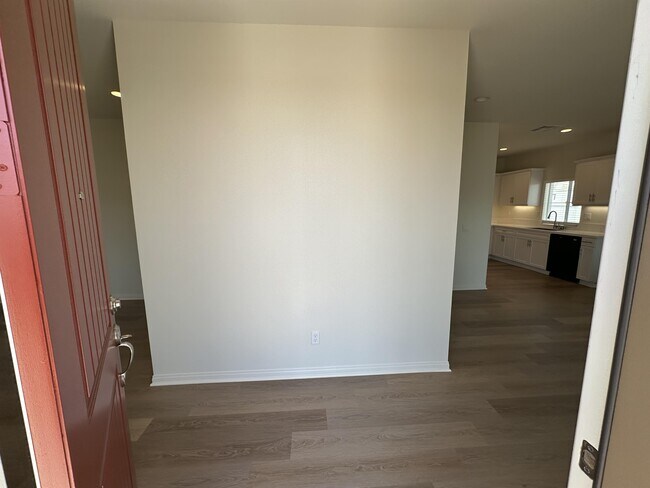 Building Photo - 2262 W Mill St