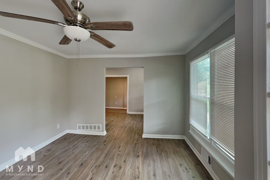 Building Photo - 6345 Oakview Ln