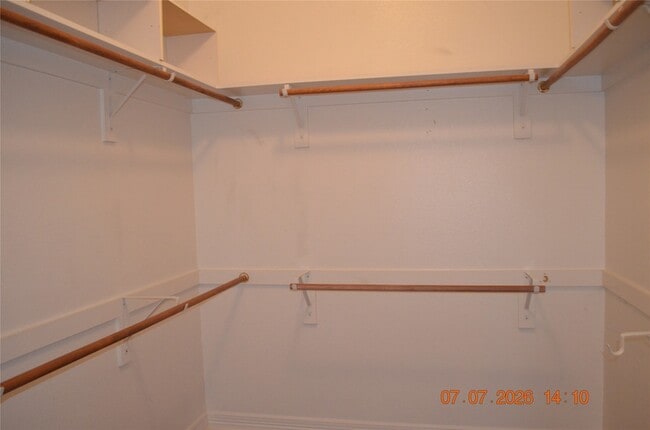Building Photo - 9638 Castlerock Tr