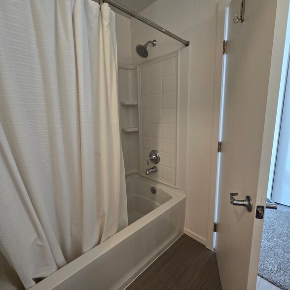 Upstairs bathroom2 - 519 S 6th St