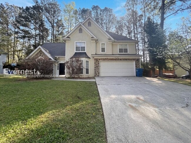 Building Photo - 710 Timbergrove Dr SW